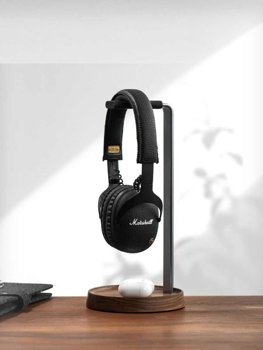 Simple Headphone Stand