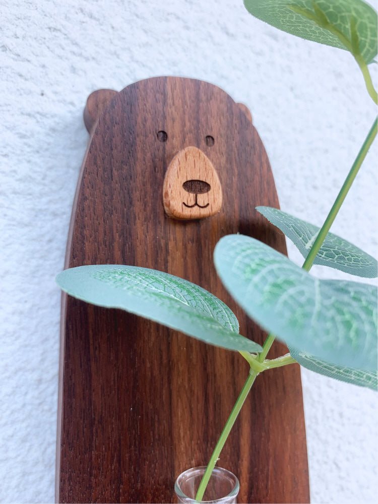 Bearry Cozy Vase