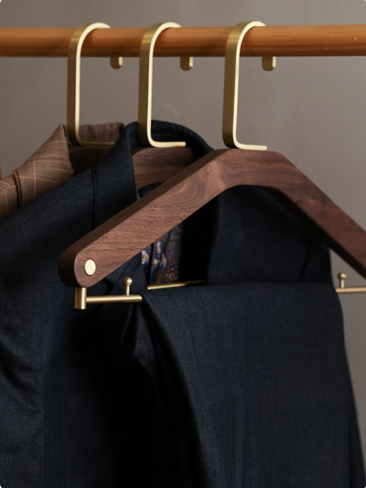 Clothes Hanger