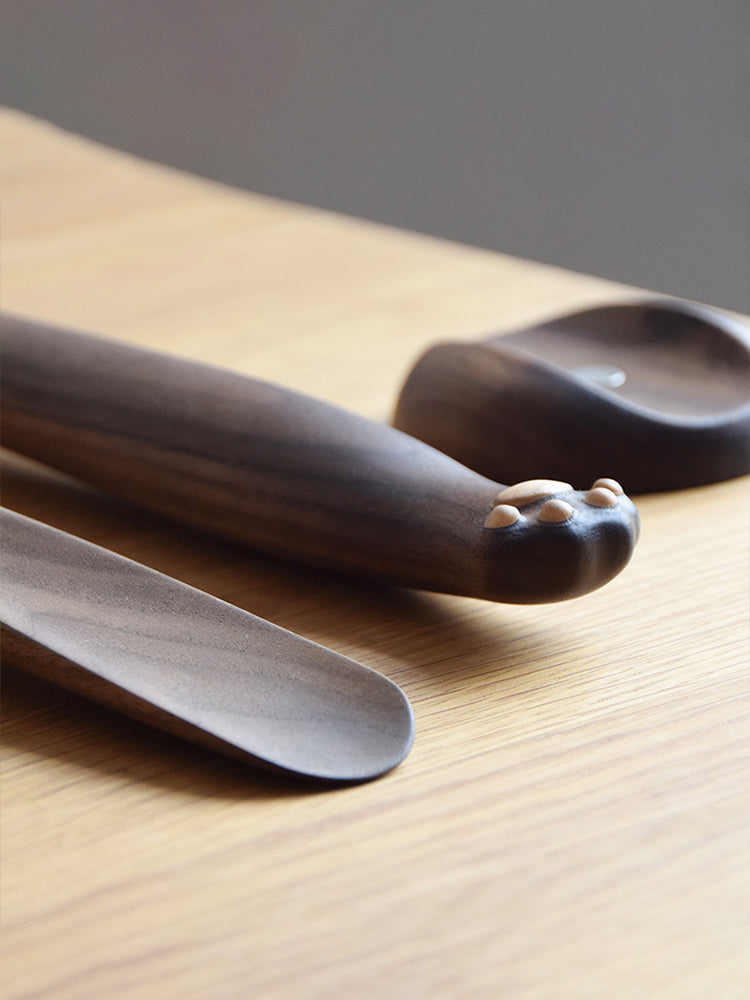Wood Wall-Mounted Shoehorn