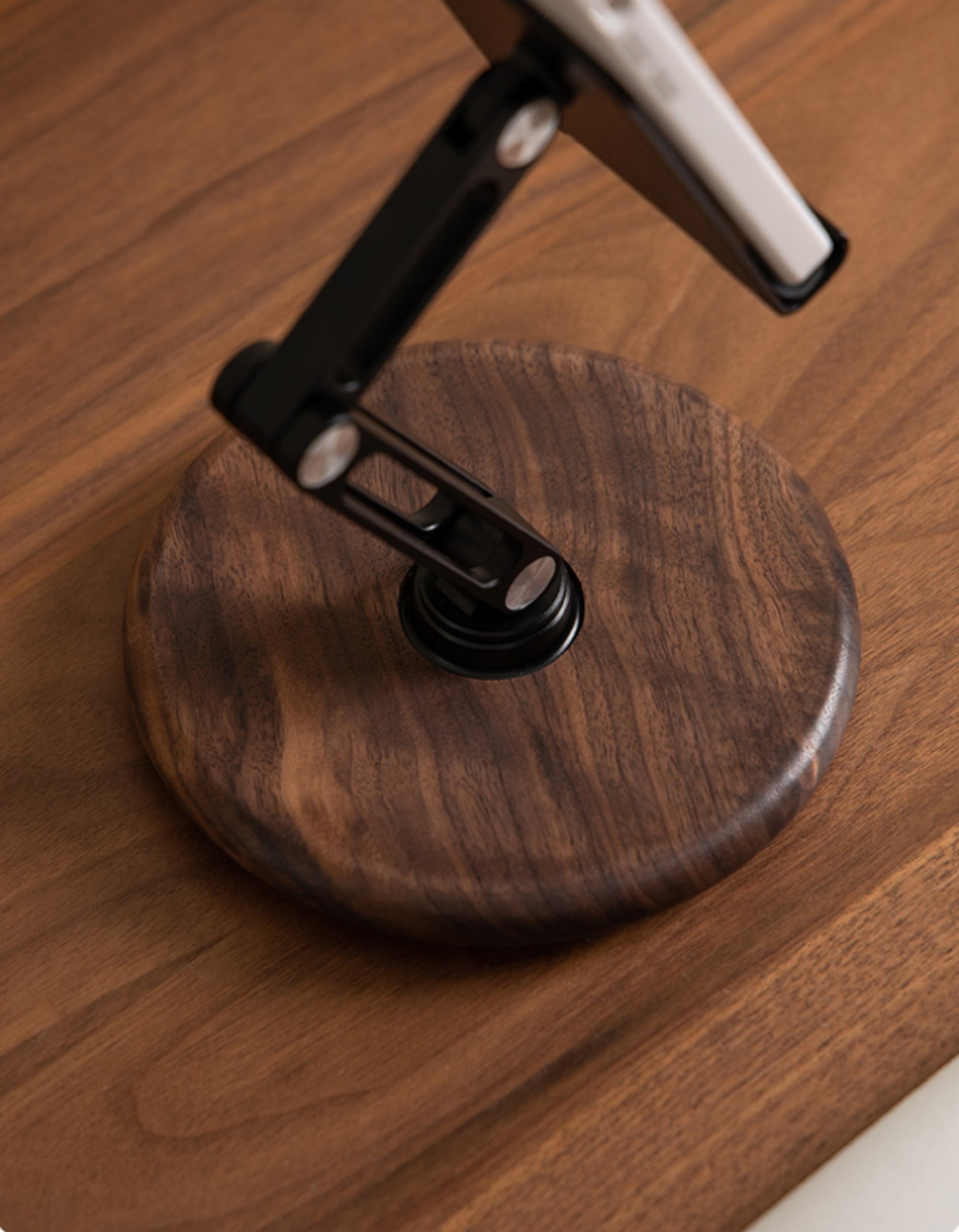 TimberFlex Height-Adjustable Phone Holder