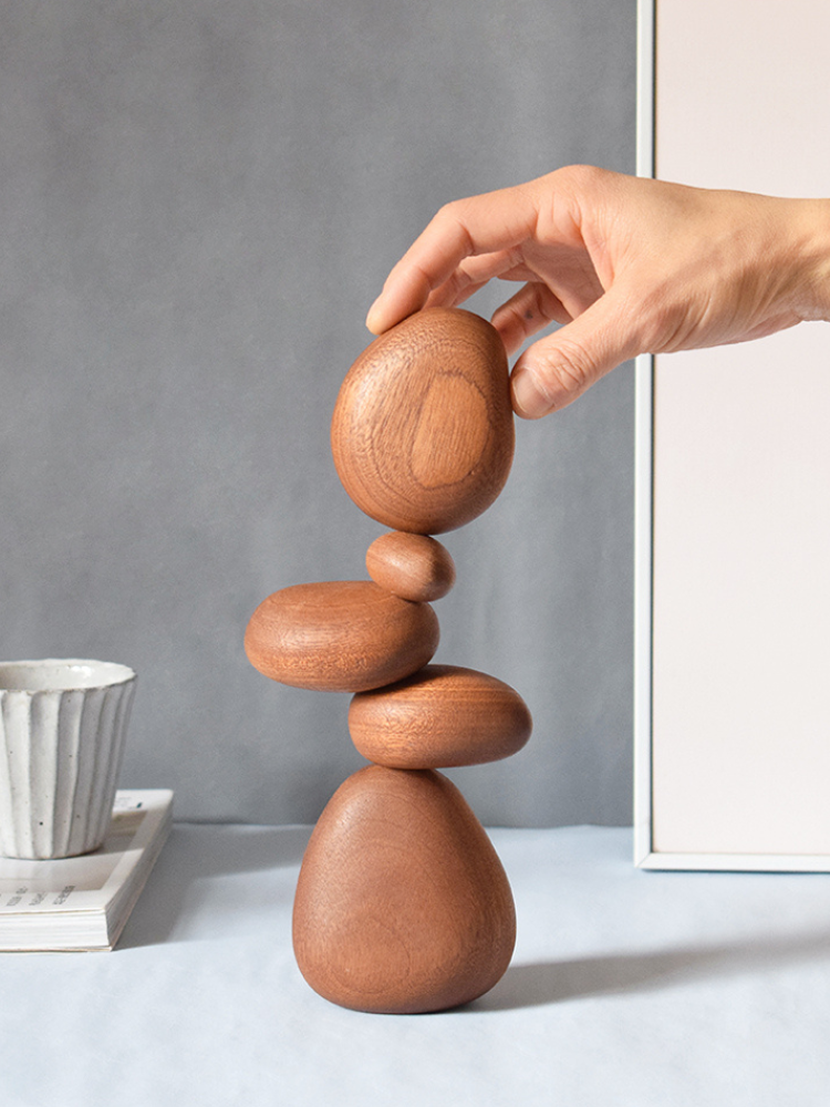 Balance Pebble Sculpture